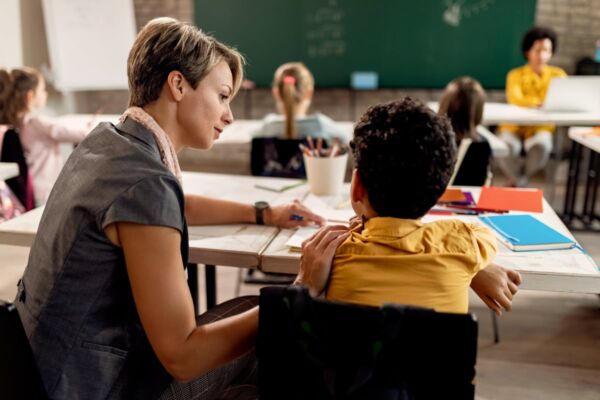 Schulassistenz, Kinder begleiten. Persönliche Assistenz im Schulkontext